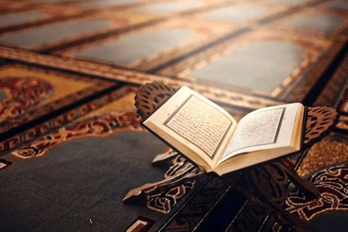 (ویدئو) ظاهر عجیب و دهه پنجاهی قاری قرآن روی آنتن صداوسیما