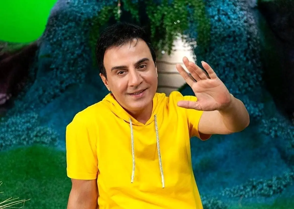 عکس عجیب عموپورنگ با یک خرس زرد!