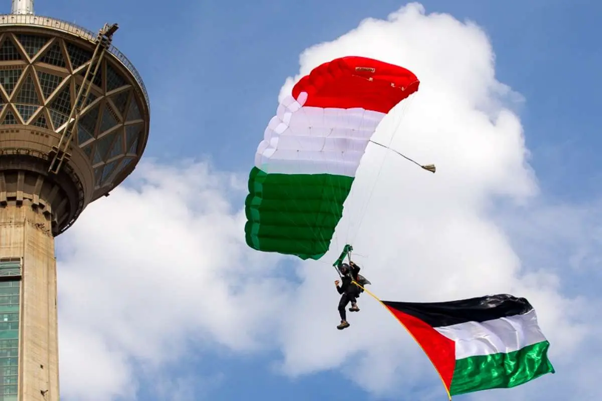 (ویدیو) پرچم فلسطین بر فراز برج میلاد