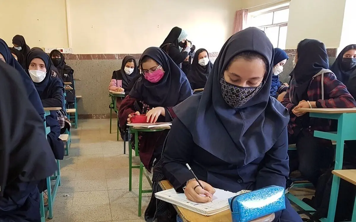 هشدار پلیس فتا به «معلم بلاگرها»/ امکان شکایت خانواده دانش‌آموزان از معلم‌ها