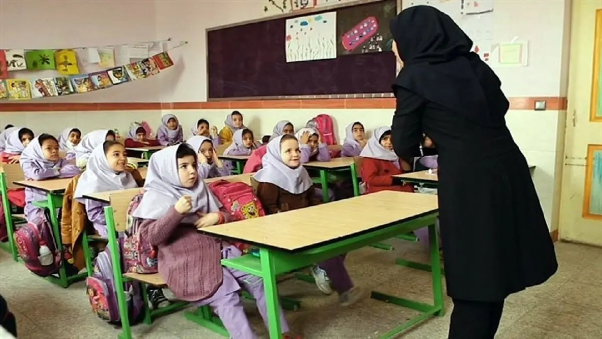 تفاوت عجیب حقوق معلمان خارج از کشور با ایران