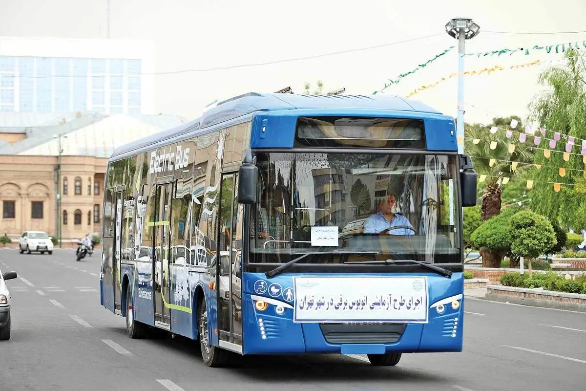 اتوبوس‌‌‌های چینی در راه تهران