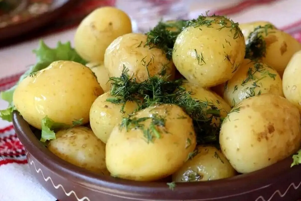 ۷ فایده شگفتانگیز این سبزی پرطرفدار