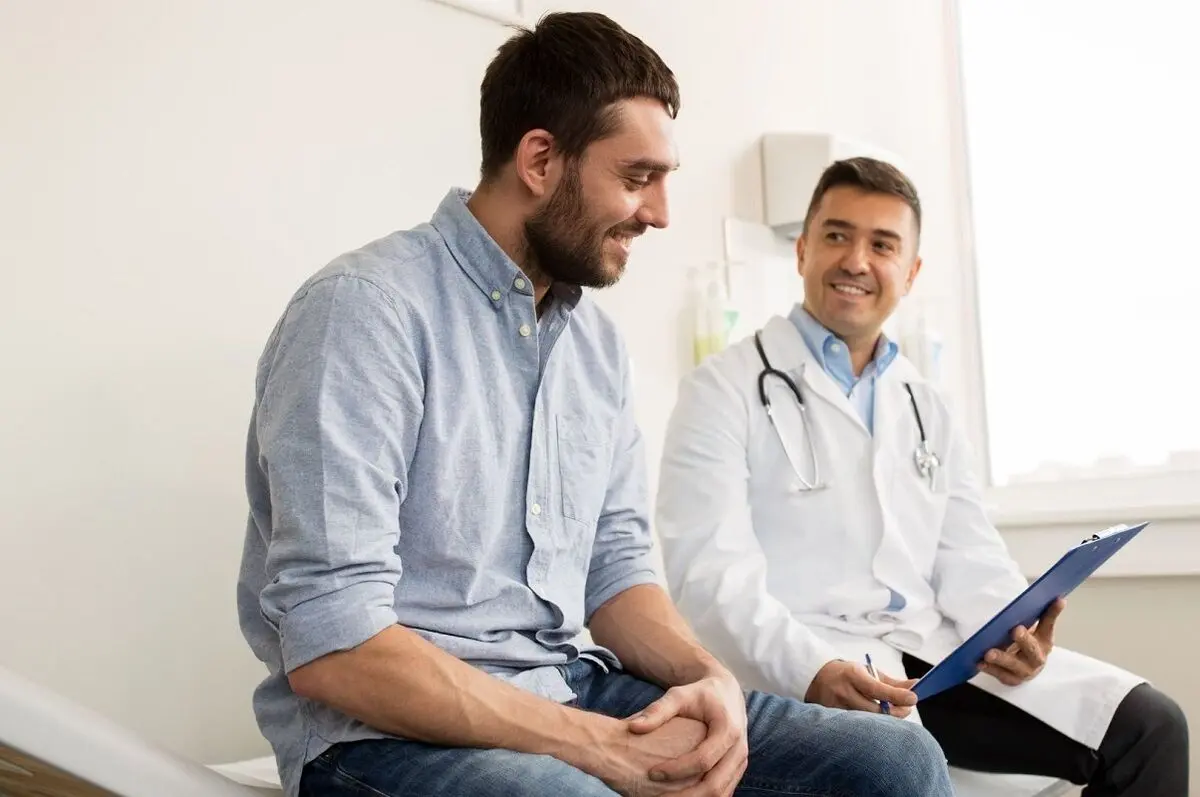 چرا بسیاری از مردان از دکتر فراری هستند؟