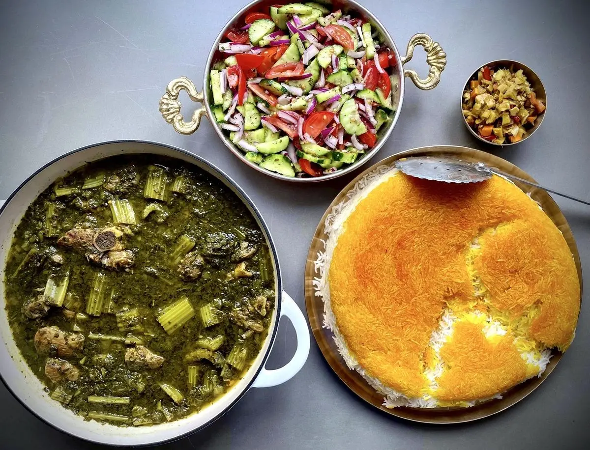 لطفا این خورشت سبز را با قورمه سبزی اشتباه نگیرید