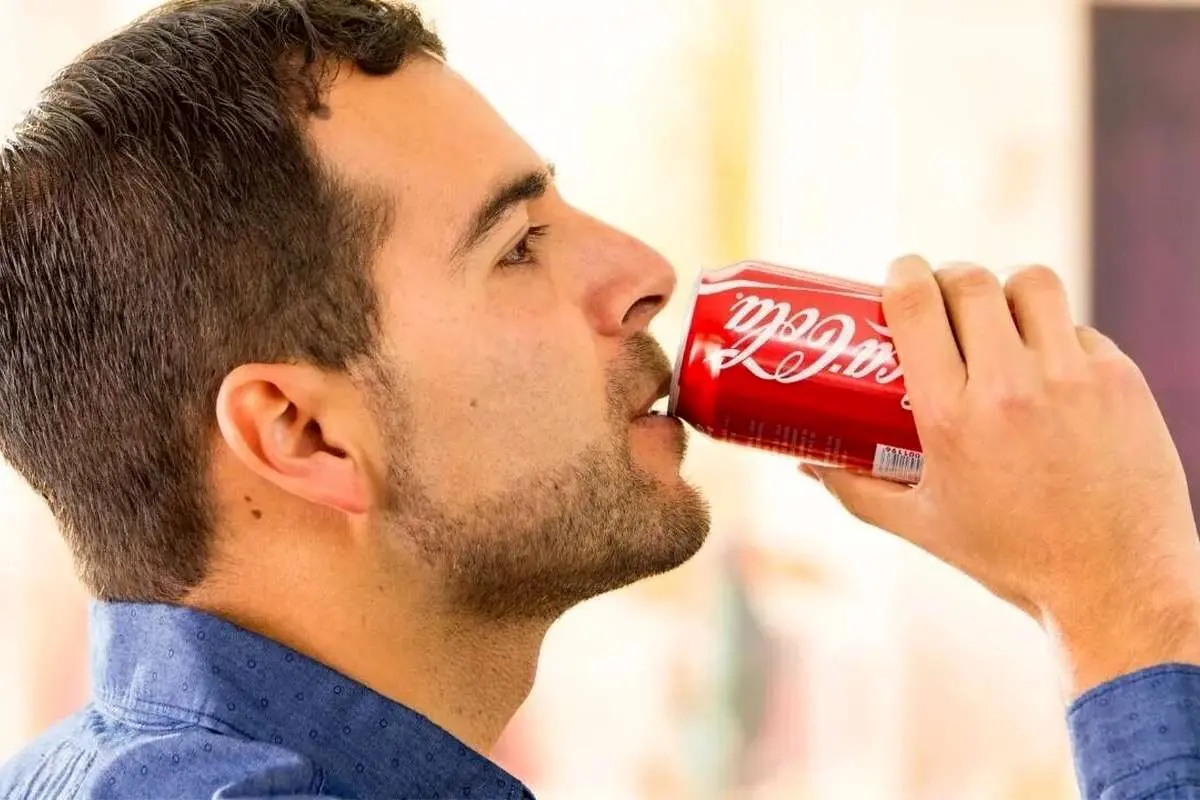 علت تمایل زیاد به خوردن نوشابه چیست؟