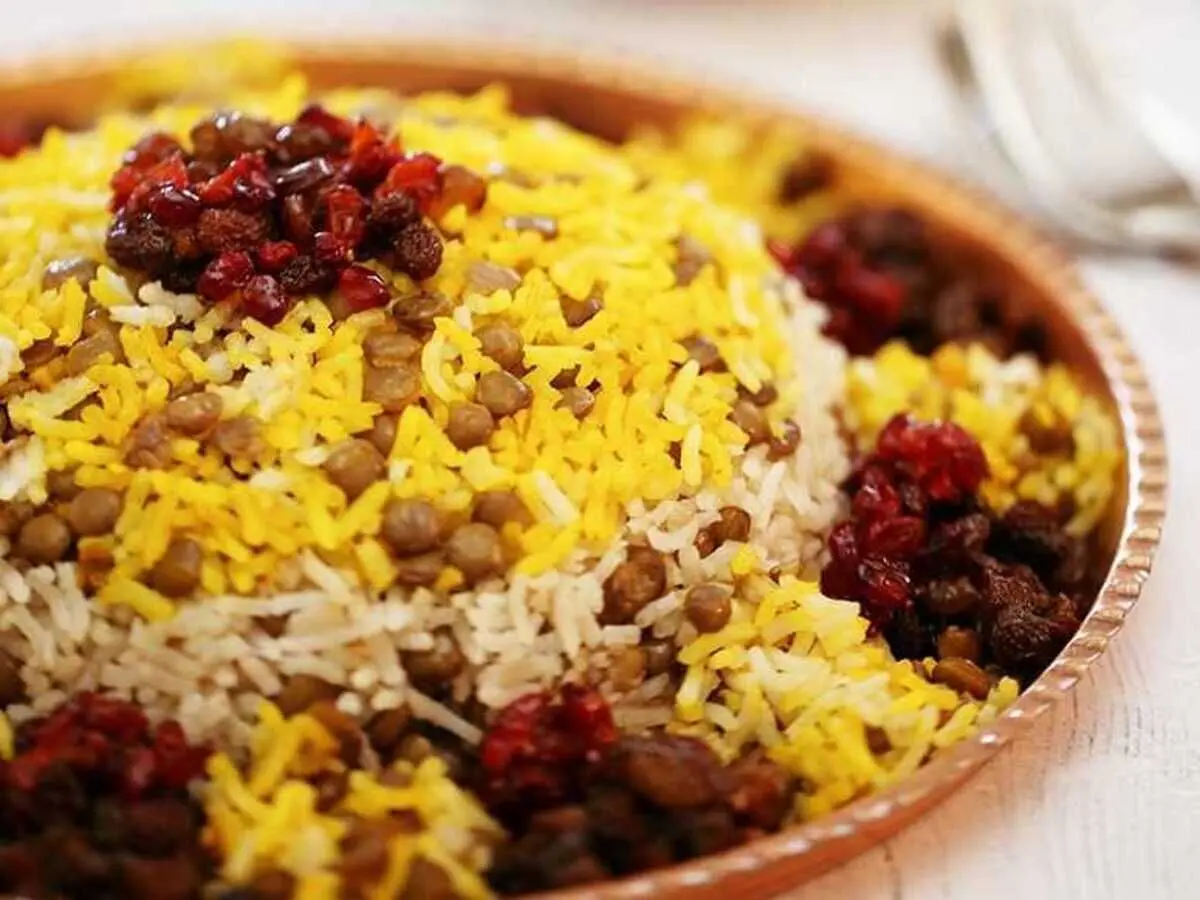 طرز تهیه عدس پلو با گوشت تکه‌ای