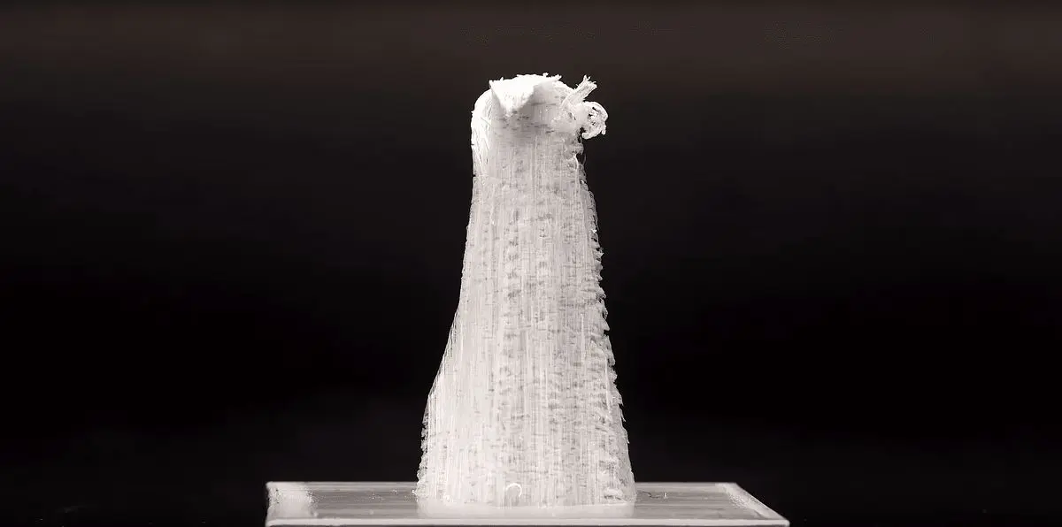 (ویدئو) واکنش شیمیایی عجیب آلومینیوم و جیوه در یک آزمایش