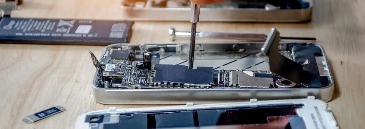 بازار کار آموزش تعمیرات آیفون چگونه است؟