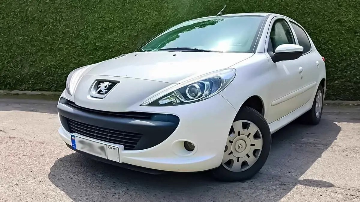 قیمت ۲۰۷ صفر در بازار آزاد و کارخانه + جدول آبان ۱۴۰۲