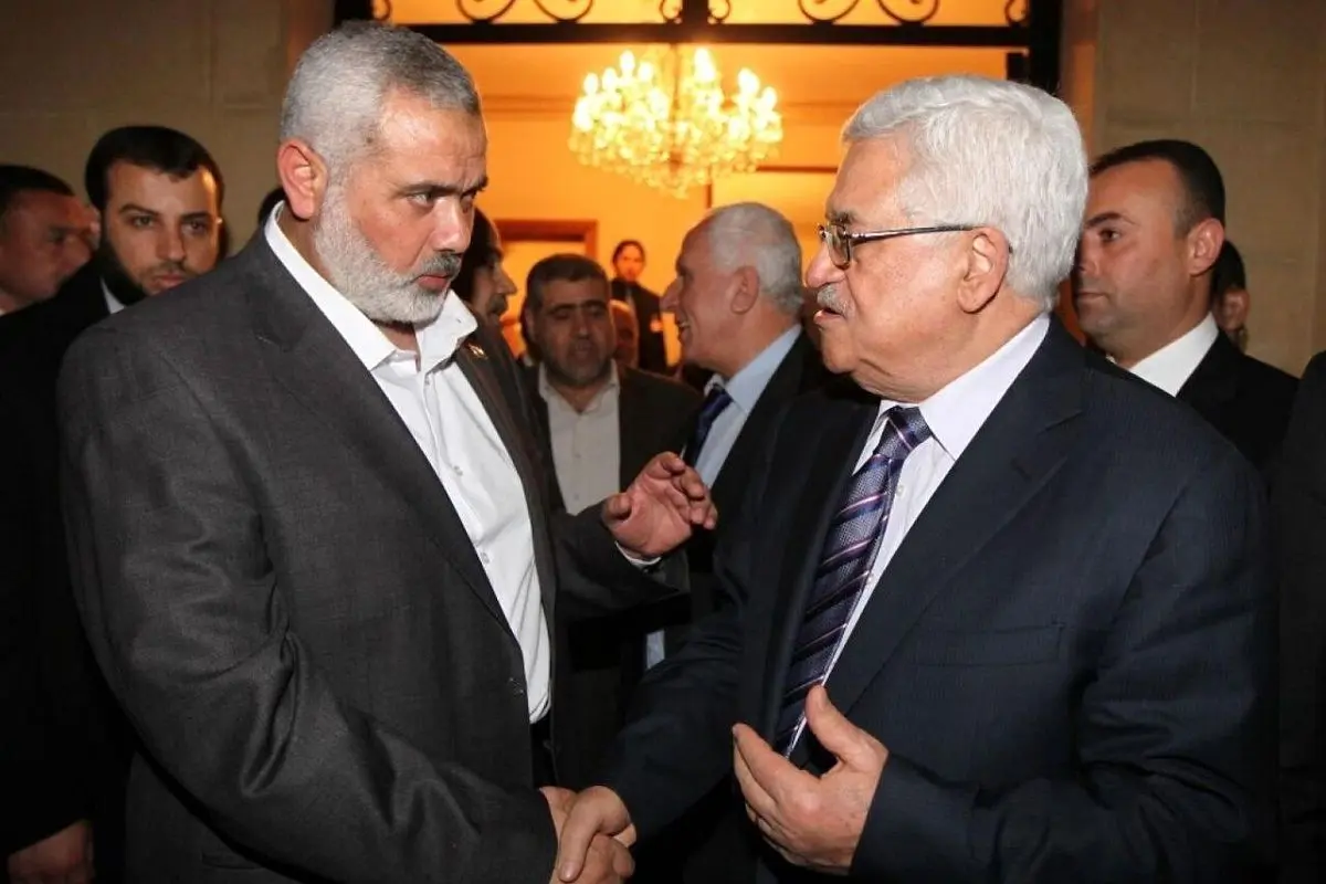 سیاست عباس و حماس