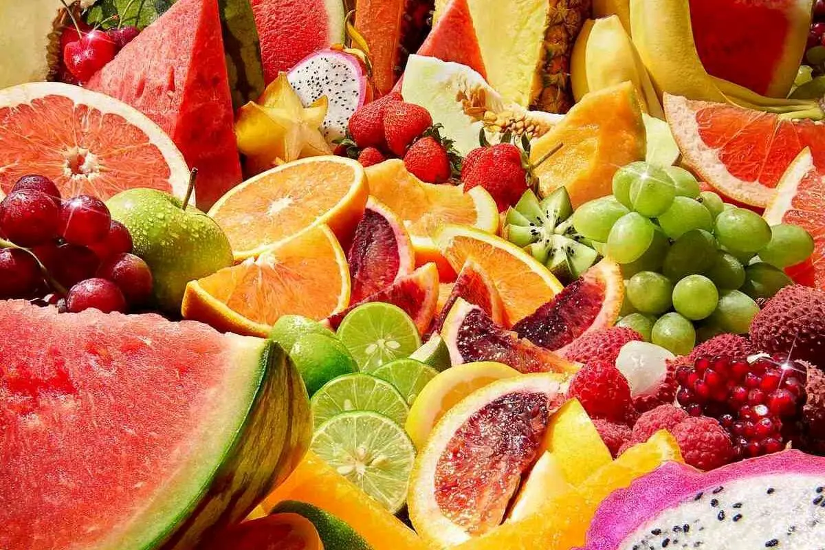 بهترین میوه‌ها برای لاغری کدام‌اند؟