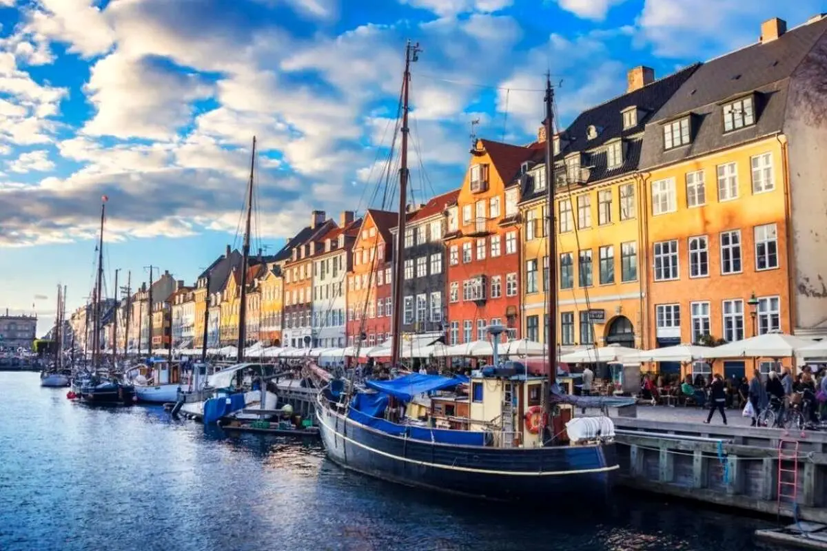 از زمان دنج تا لذت بردن از تعطیلات و سفر؛ رازهای اسکاندیناوی برای داشتن زندگی شادتر