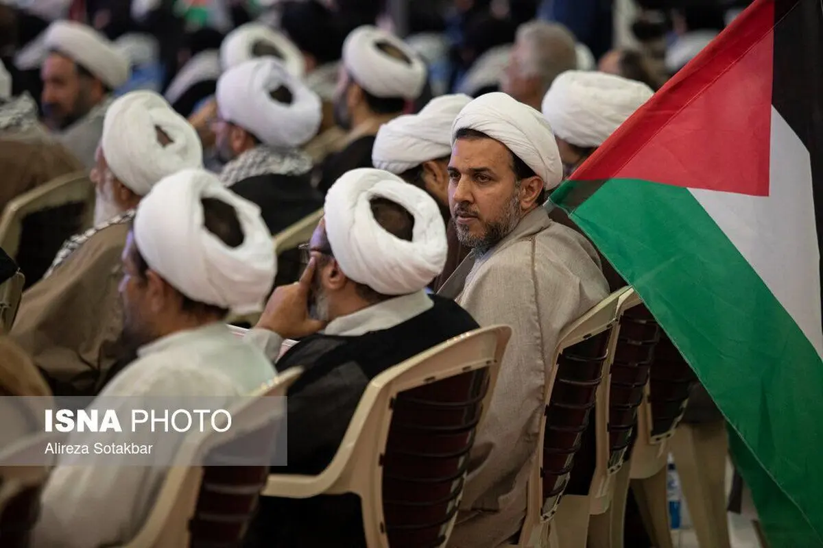 (تصاویر) گردهمایی بزرگ ائمه جماعات و فرماندهان بسیج تهران