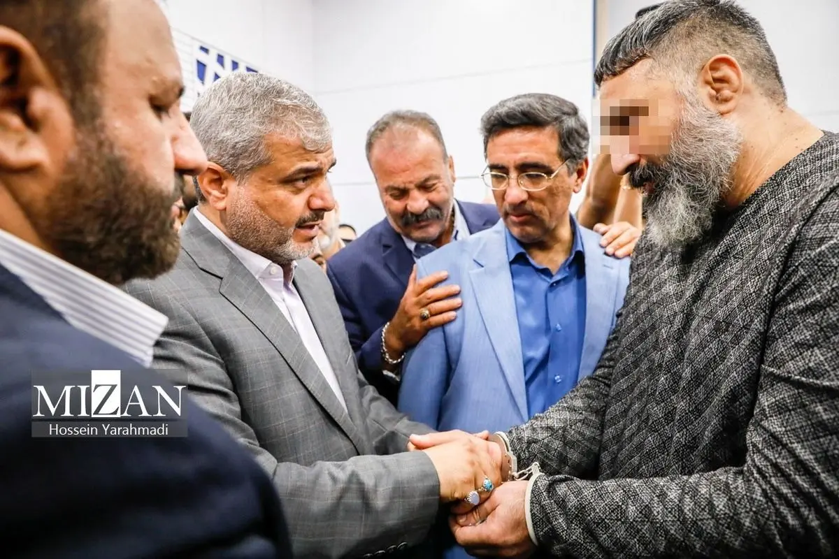 (تصاویر) آزادی ۱۹ نفر از محکومان به قصاص پس از گذشت اولیای دم
