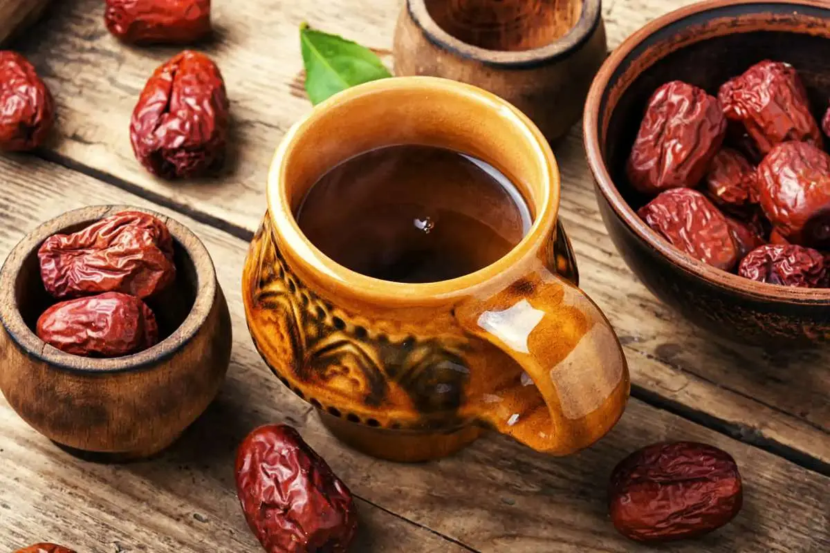 طرز تهیه جوشانده عناب