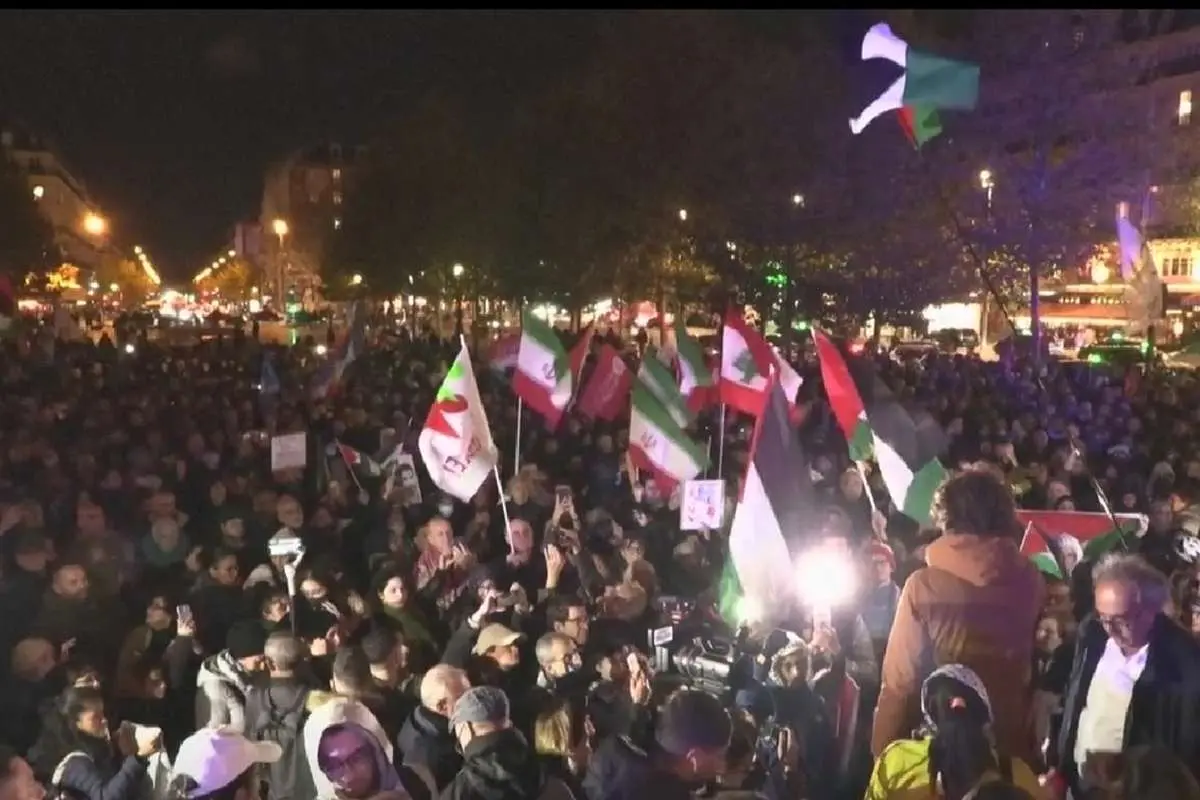 (ویدئو) پرچم ایران در تظاهرات حامیان فلسطین در پاریس