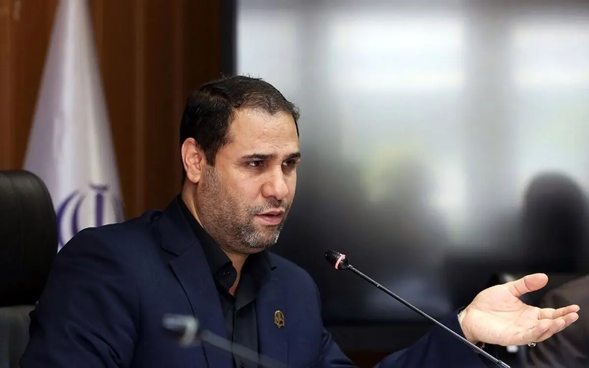 آقای وزیر لااقل در جوار حرم امام رضا حرفهای خلاف واقع نمی‌گفتید