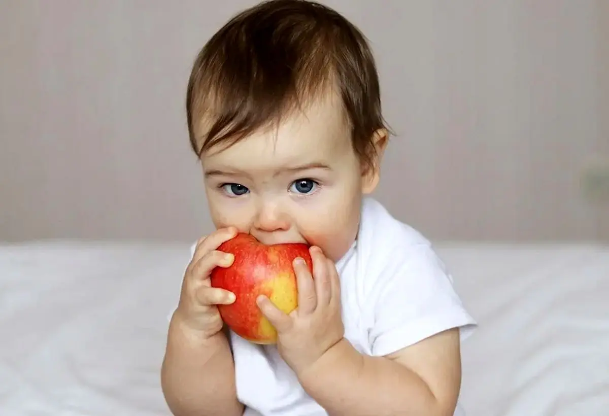 ۳ خاصیت سیب برای کودکان