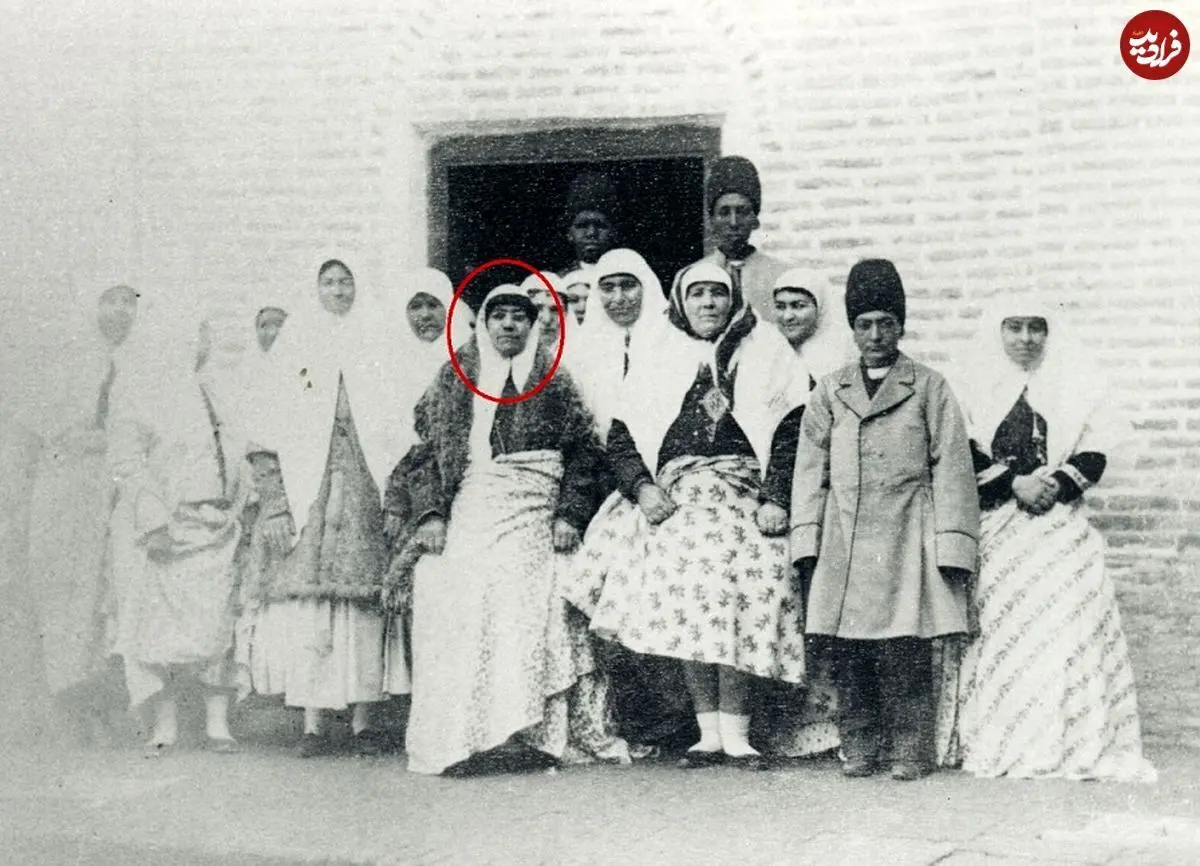 (عکس) این زن «دَدۀ گربۀ ناصرالدین‌شاه» بود و مالک محلۀ «اقدسیه» شد!