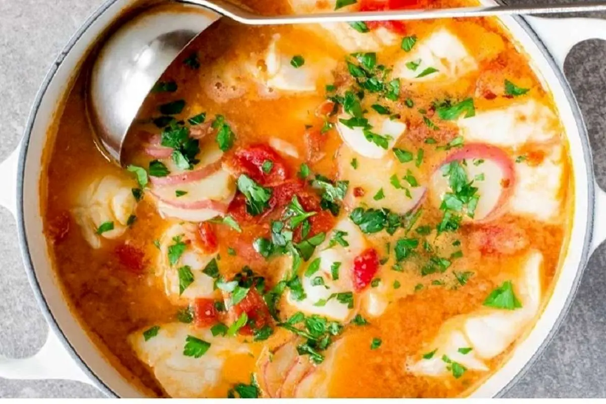 سوپ ماهی؛ غذایی فوق العاده لذیذ برای عاشقان غذاهای دریایی