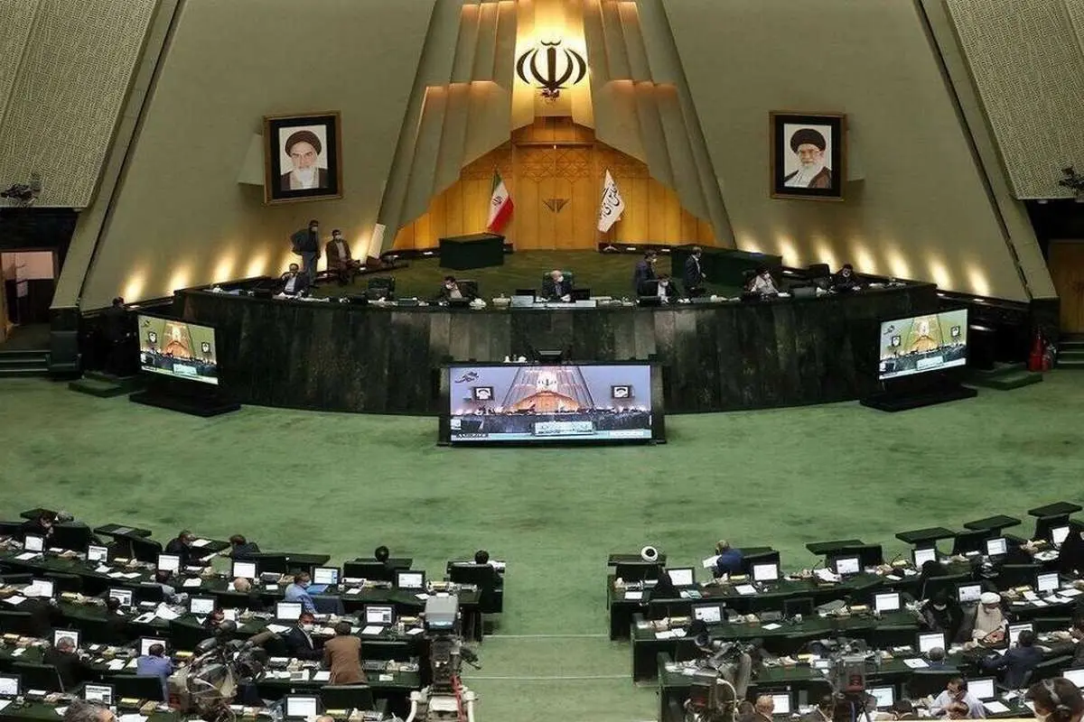 علت تحصن نادران در صحن مجلس چه بود؟
