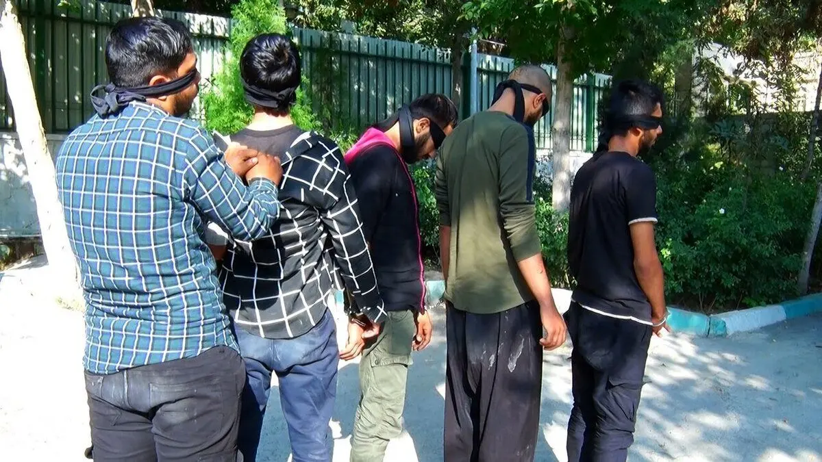 دستگیری سومین عامل درگیری خونین سعادت‌آباد؛ سرقت خودرو با پلاک جعلی