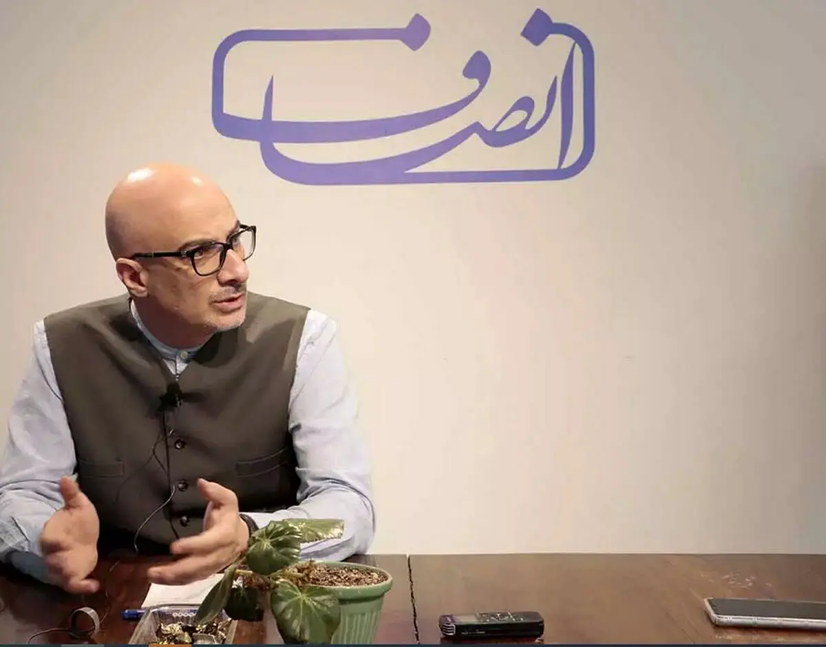 صدا و سیما عذرخواهی کند