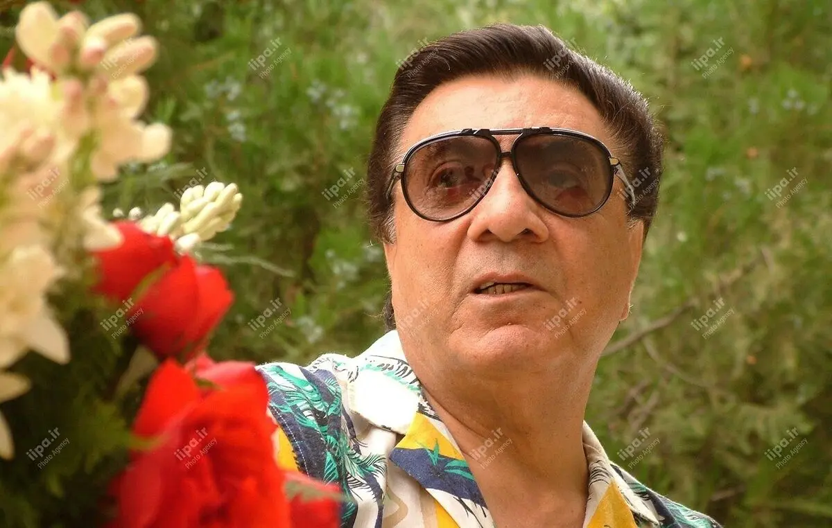 عکس‌های منتشر نشده از «گلپا» در سال ۱۳۸۱