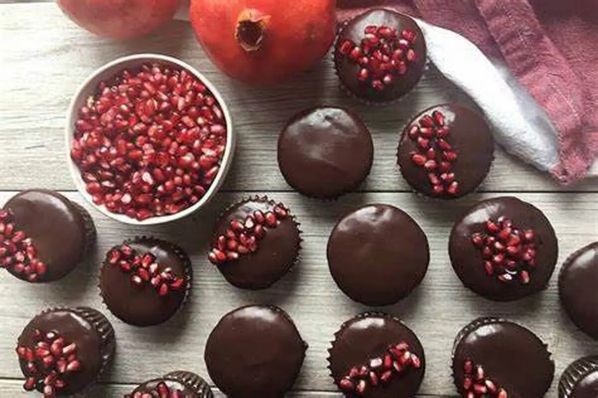 برای مهمانی این کاپ کیک انار درست کنید! به همین سادگی!