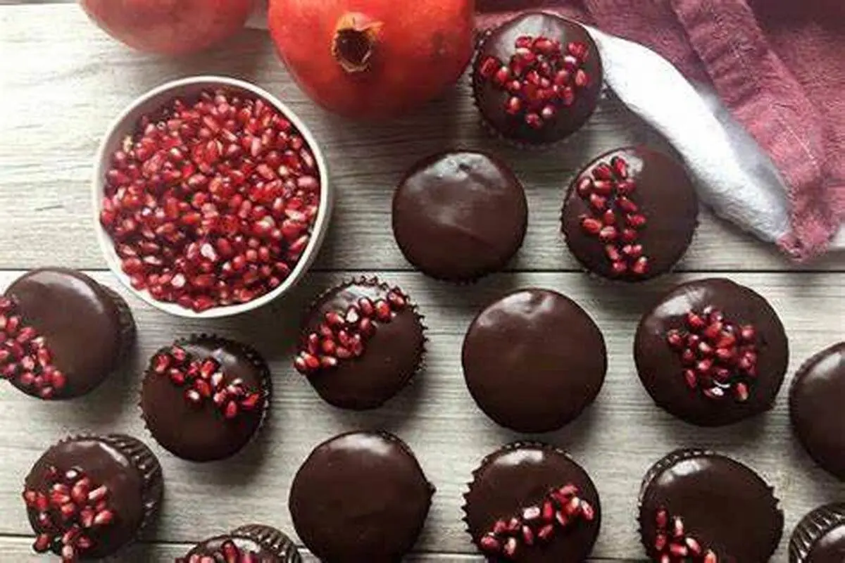 برای مهمانی این کاپ کیک انار درست کنید! به همین سادگی!