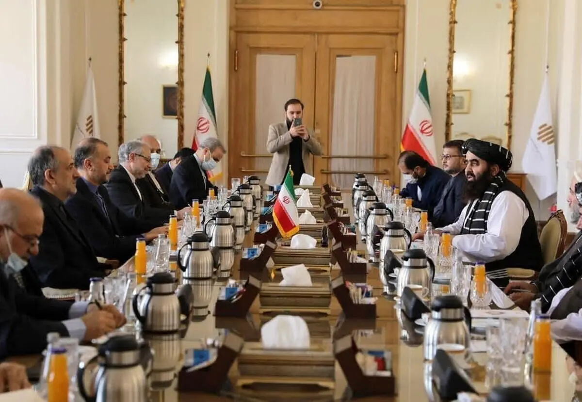عکسی که نشان می‌دهد ایران طالبان را به رسمیت نمی‌شناسد