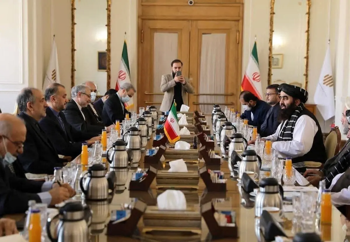 عکسی که نشان می‌دهد ایران طالبان را به رسمیت نمی‌شناسد