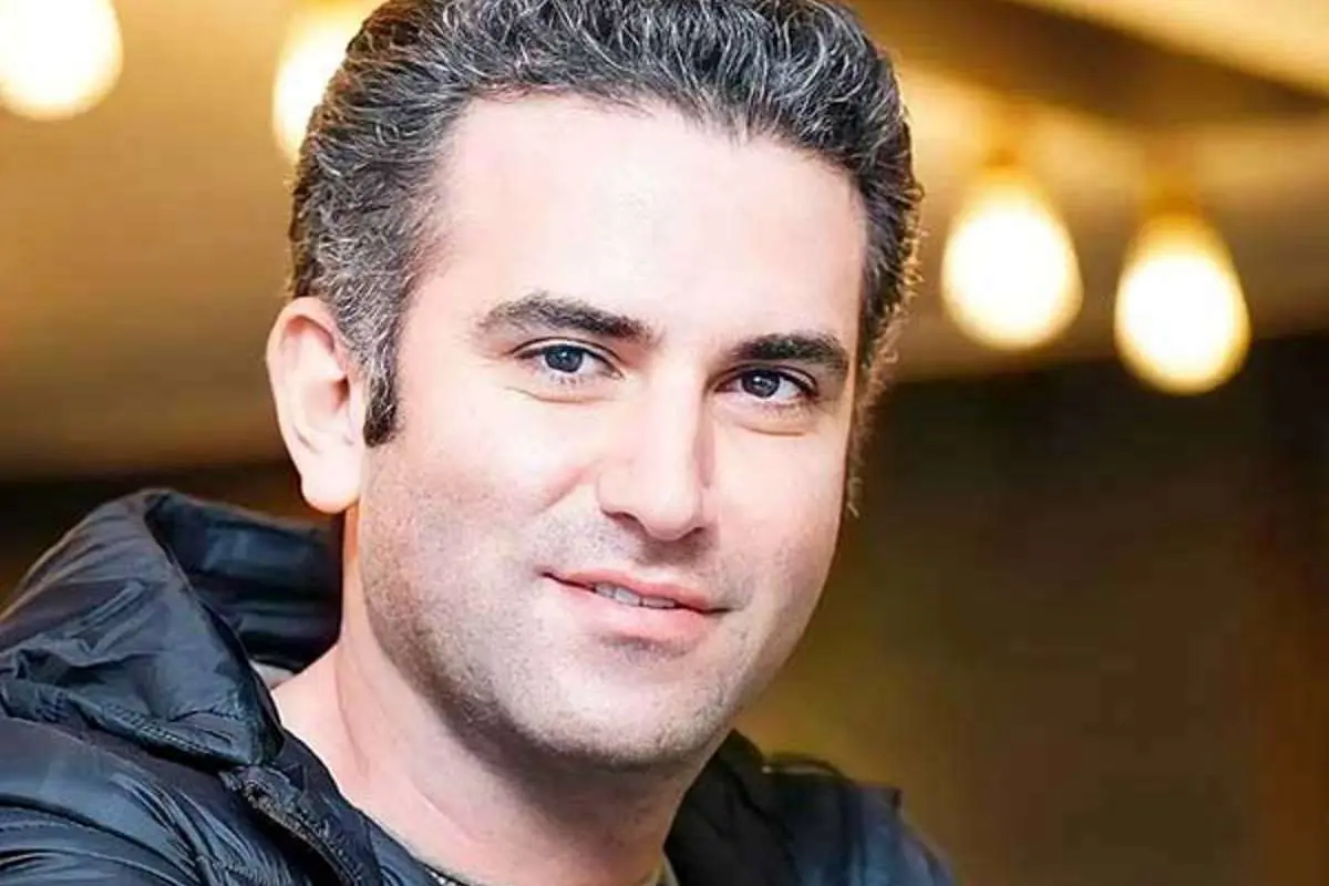 (ویدئو) هوتن شکیبا در حال نواختن یک ساز عجیب!