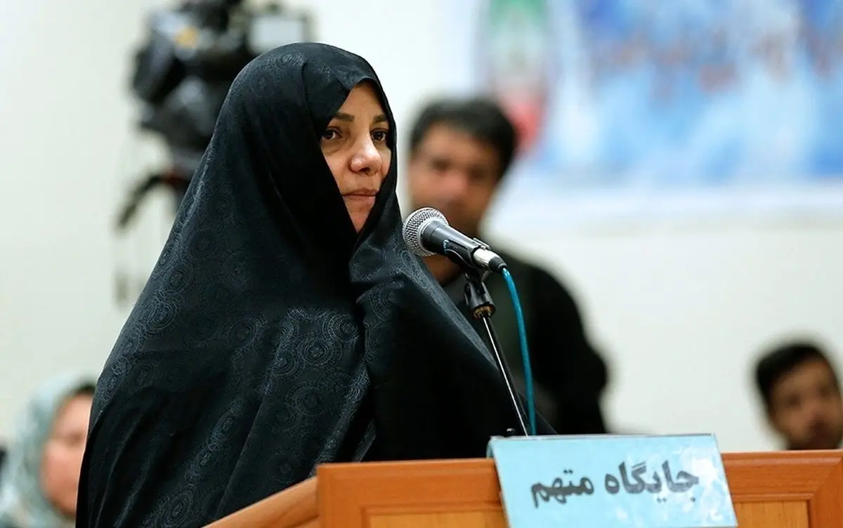 خبر متواری بودن شبنم نعمت‌زاده کذب است