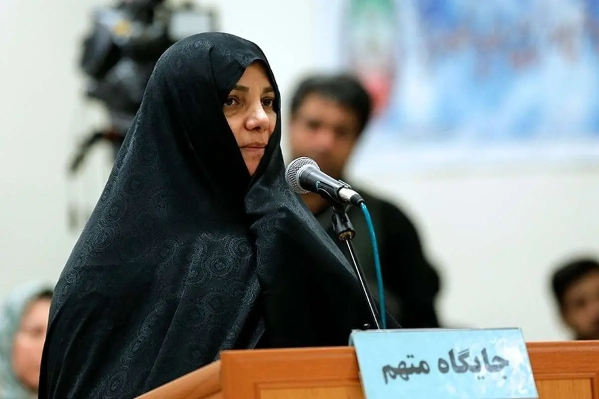 خبر متواری بودن شبنم نعمتزاده کذب است