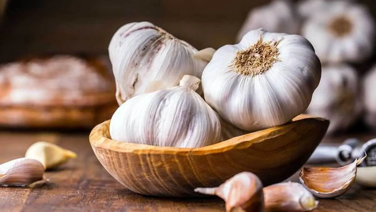 برای سلامت قلب این سبزی بد بو را بخورید