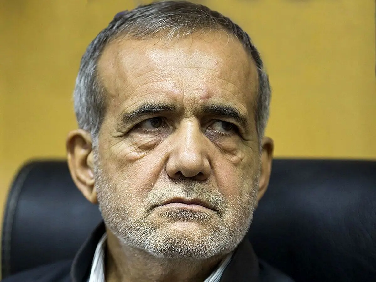 روزنامه جوان: پزشکیان دروغ گفت و تهمت زد، اما بهتر است تایید صلاحیت شود