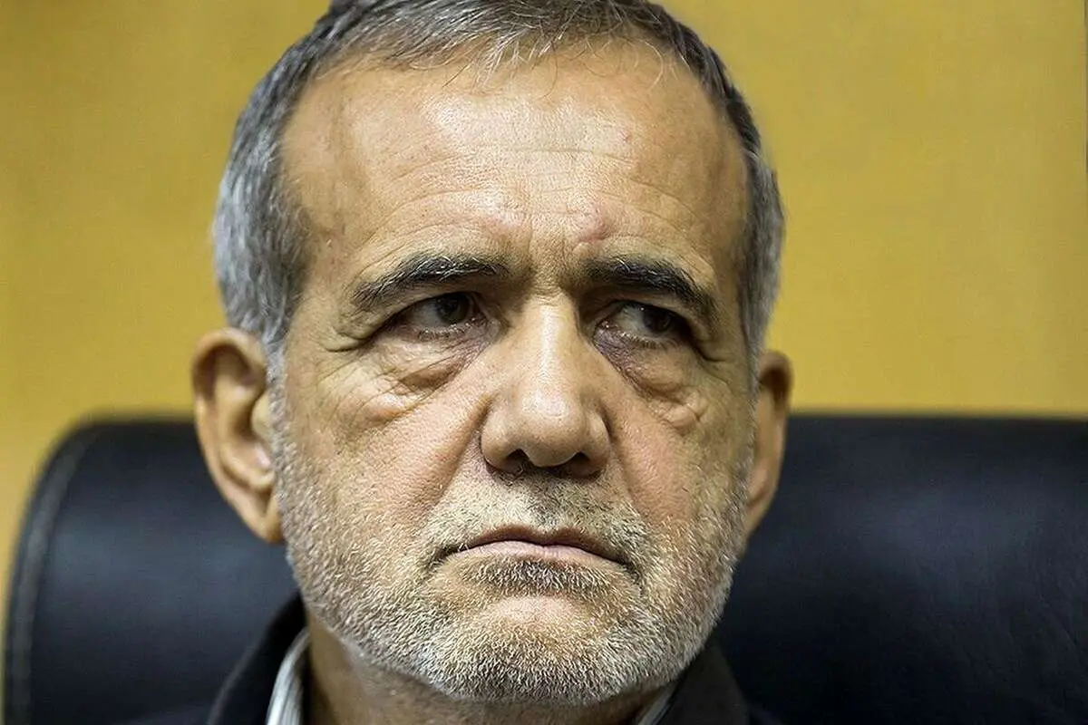 روزنامه جوان: پزشکیان دروغ گفت و تهمت زد، اما بهتر است تایید صلاحیت شود
