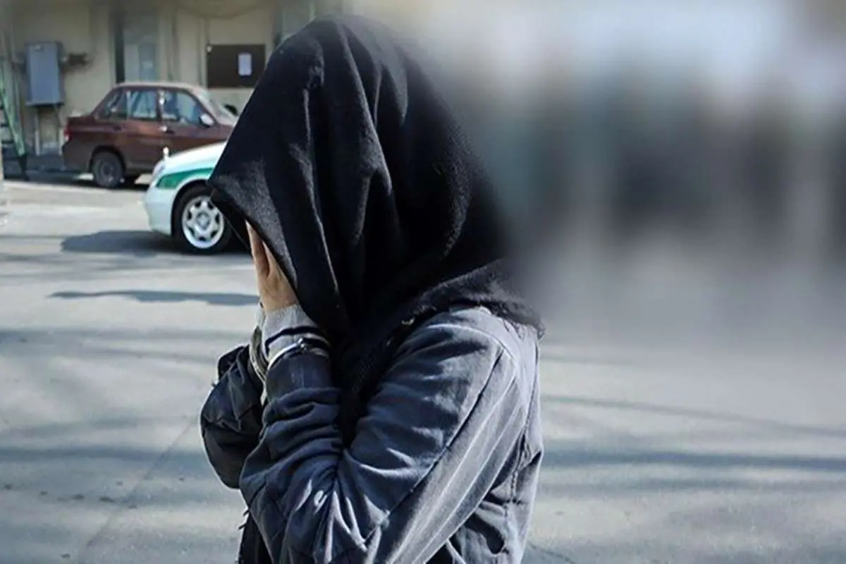 (ویدئو) گفتگو با زن سارقی که ماهرانه گوشی میقاپید
