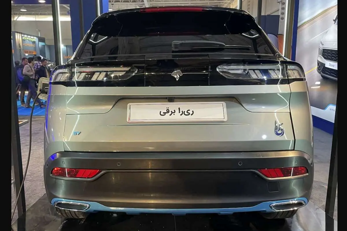 (تصاویر) جنجالی که یک عکس به پا کرد؛ ماجرای اگزوز خودروی برقی ایرانی چه بود؟