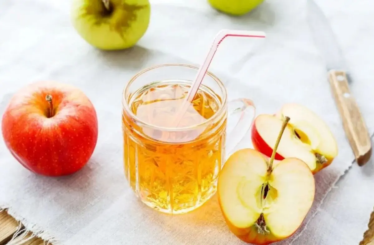 خواص بی‌شمار یک لیوان آب سیب