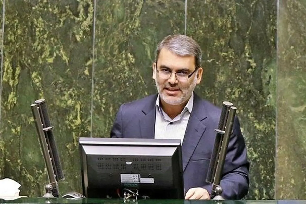 محسن زنگنه: حذف سقف حقوق مربوط به دستگاه‌های عملیاتی مانند آتش نشانی است