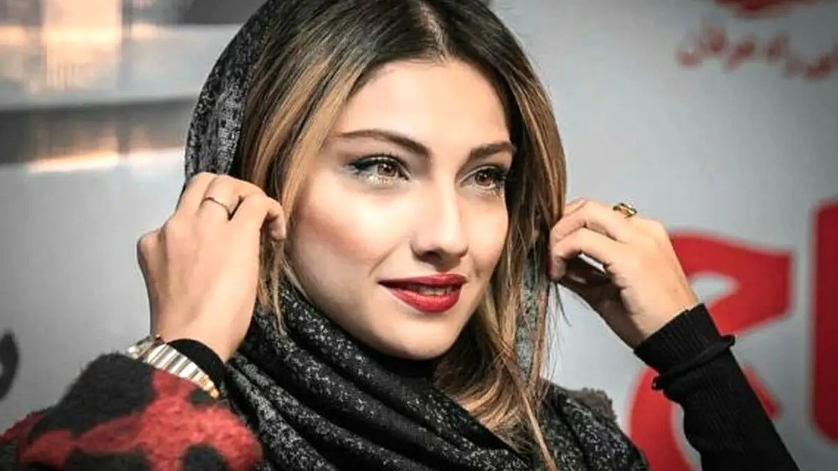 (ویدئو) سوتی بامزه محیا دهقانی در یک مسابقه تلویزیونی