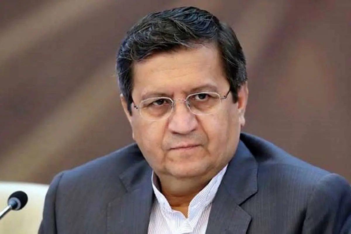 واکنش همتی به حذف دلار از بودجه ۱۴۰۳: انتظار دارید با این کار کمر دلار آمریکا بشکند؟!