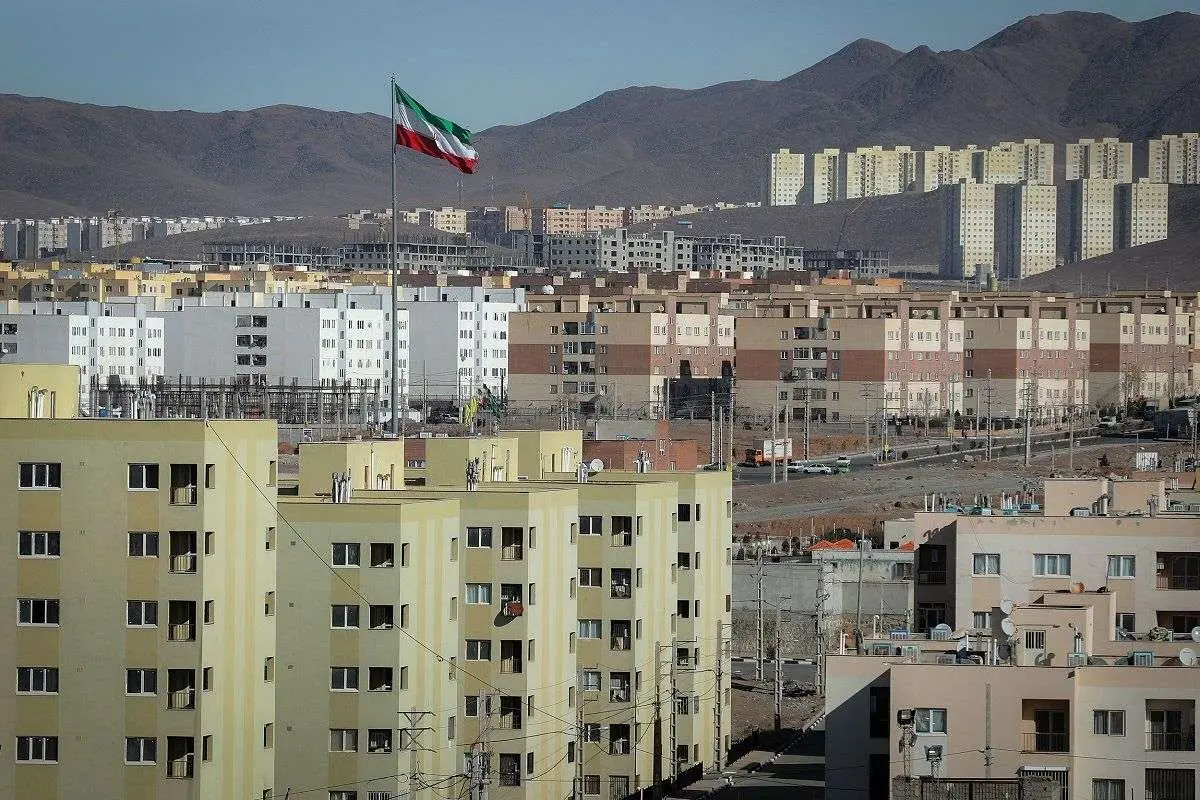 قیمت خانههای ۲۰ سال ساخت در تهران / خرید واحد ۸۵ متری چقدر پول میخواهد؟