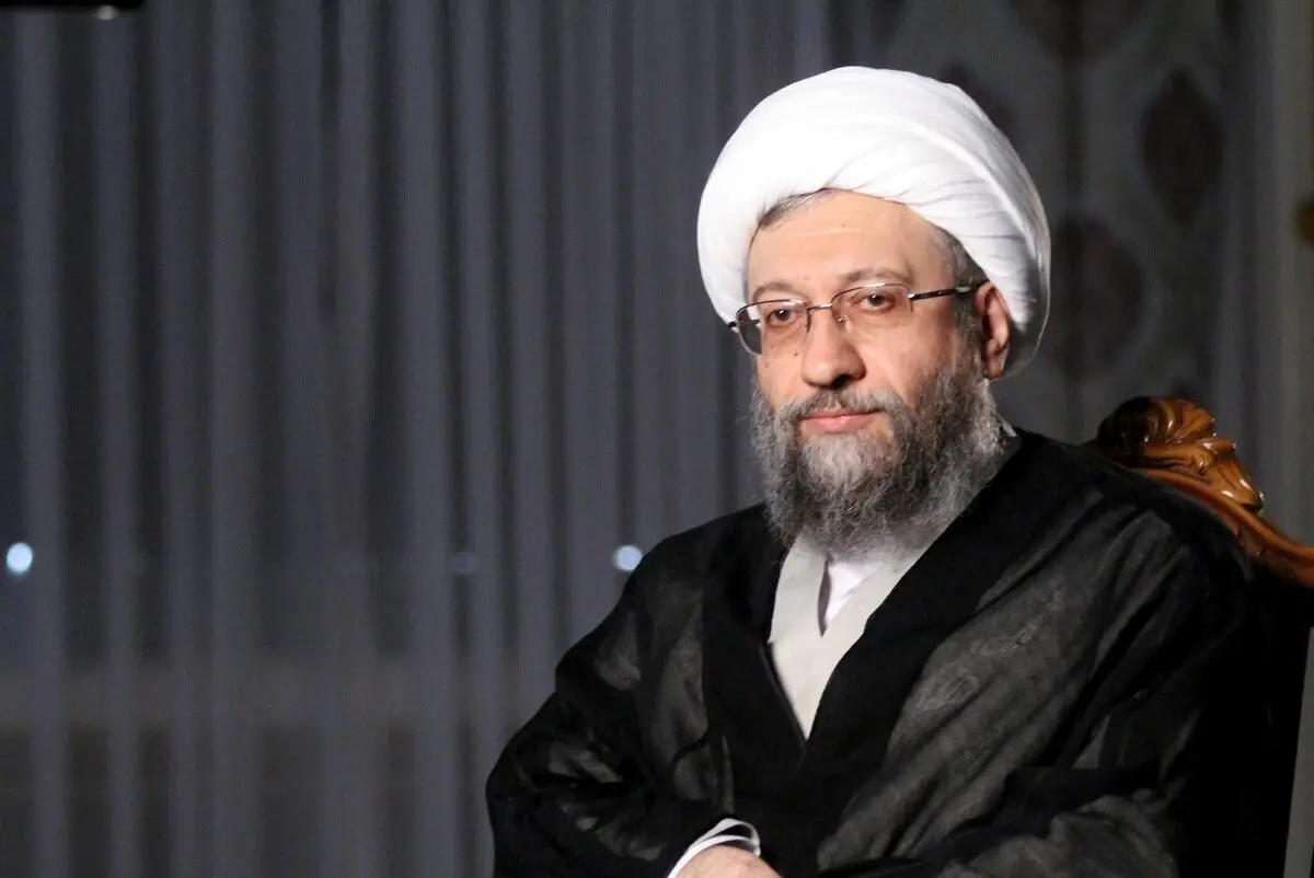 آملی لاریجانی: جوانان را از دین فراری ندهیم