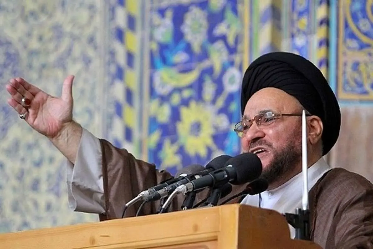 امام جمعه اصفهان: بسیجیان ایران برای لبنان، عراق و یمن الگو شدند