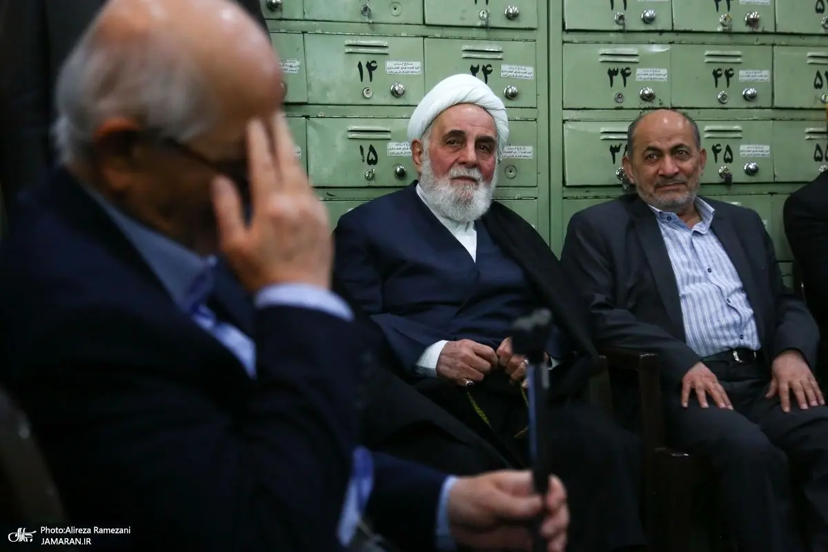 (تصاویر) چهره‌های سیاسی در مراسم ختم احمد کریمی اصفهانی