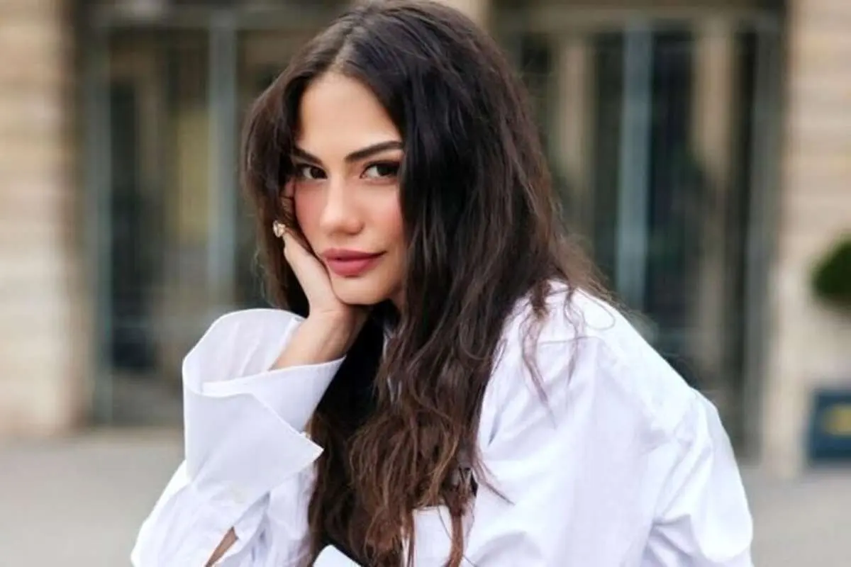 (ویدیو) تمرین «دمت اوزدمیر» برای یادگیری آهنگ به زبان فارسی